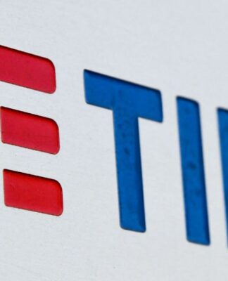 Tim, il cda approva la separazione della rete. Utile 2017 a 1,1 miliardi