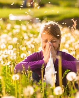 Primavera, stagione dei fiori. All’aperto o in casa come combattere le allergie