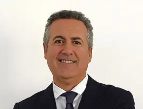 Bellezza che genera valore: il rilancio dei borghi e l’architettura globale secondo Oscar Di Domenico