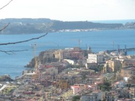 Un anno dopo il sisma dei Campi Flegrei: la terra “respira” più lentamente, ma non si ferma